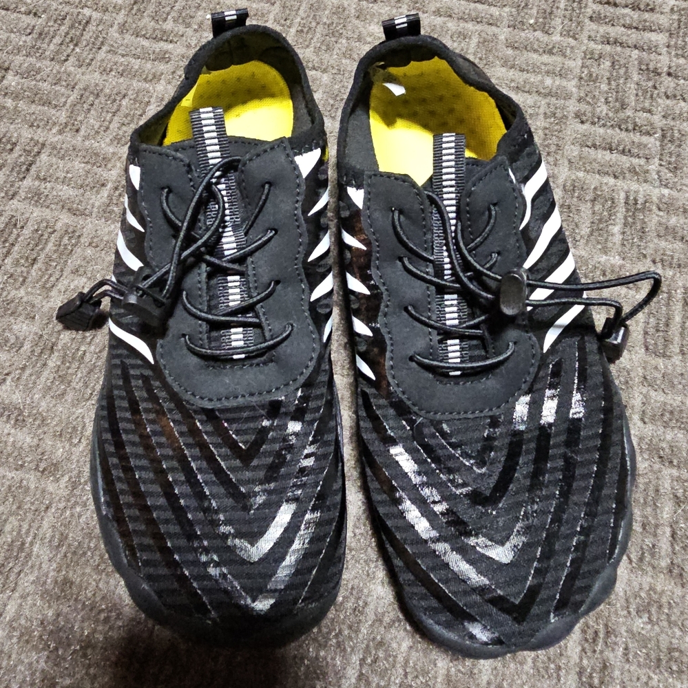 Women's Shoes, size 8, black